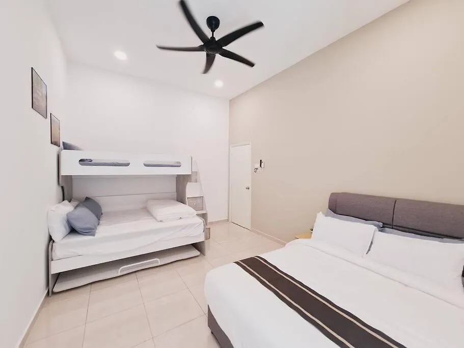 New! Happiness Villa Melaka Up To 28Pax @Hmemories 0*, Malacca